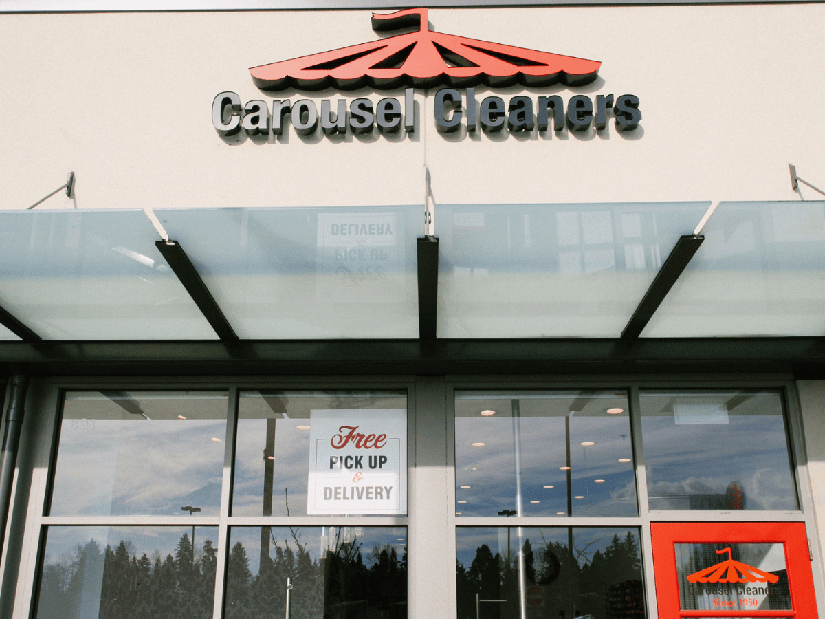 Entrance and signage of Carousel Cleaners at Park Royal North